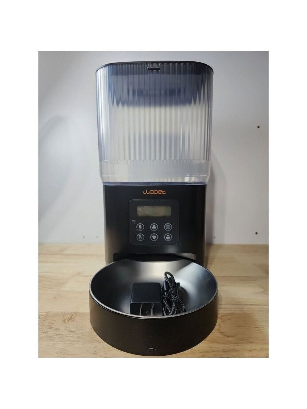 Automatic feeder - Picture 2 of 5